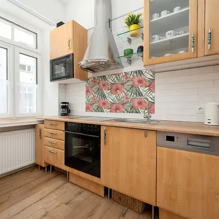 Colorful Spizowa In Near Centre By Renters Appartamento *